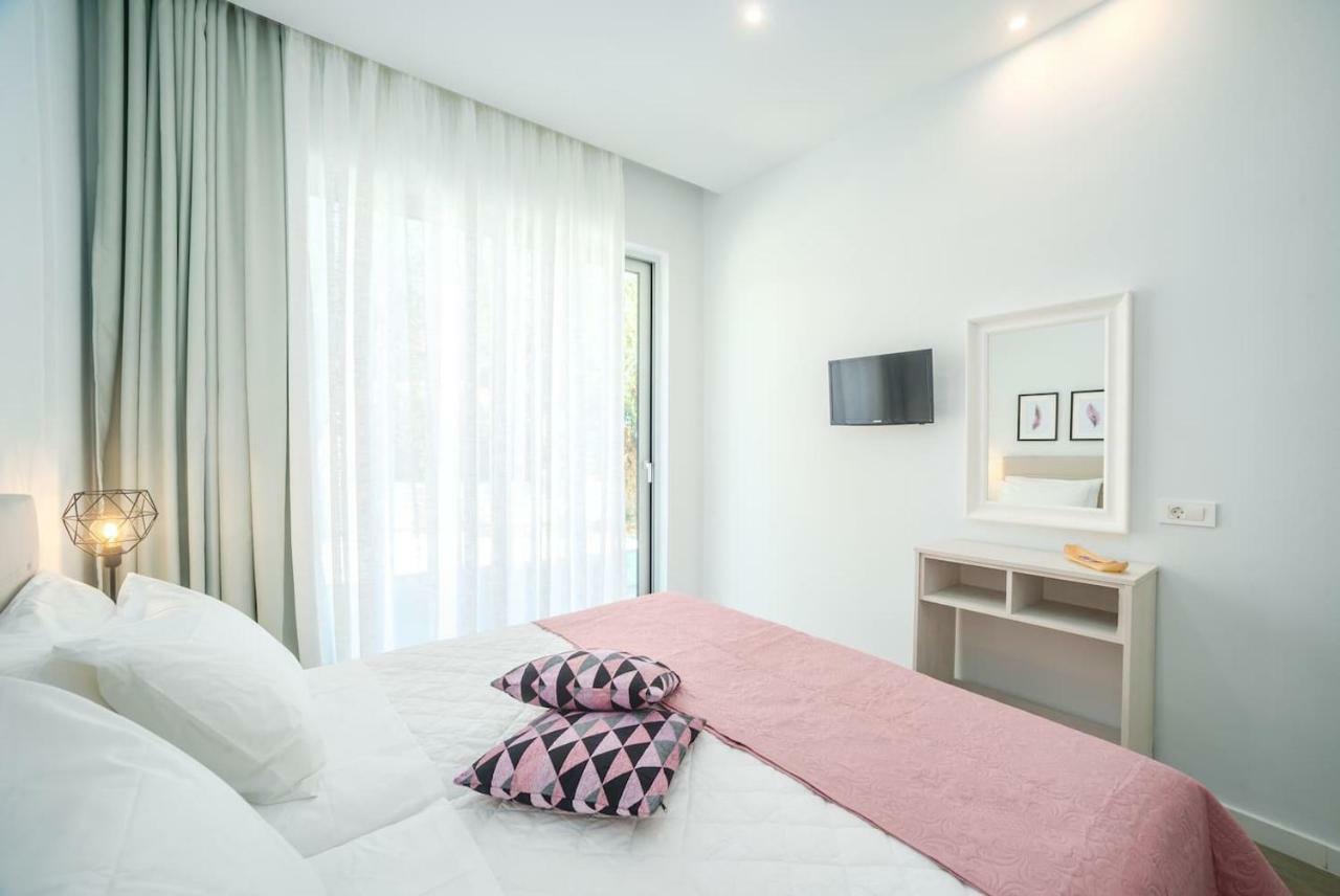 Casalma I Apartment พลานอส ภายนอก รูปภาพ